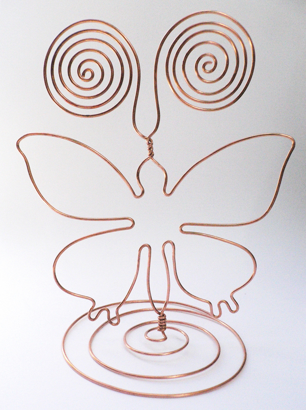 Portafoto in filo di rame a forma di farfalla con due antenne a spirale